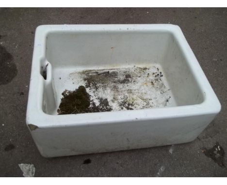 A VINTAGE BELFAST SINK