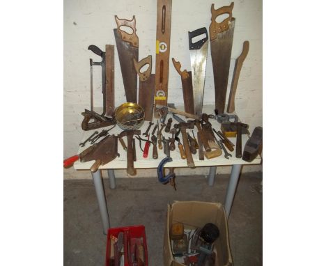 A LARGE SELECTION OF VINTAGE TOOLS