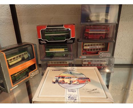 Corgi buses including boxed Yesteryear set