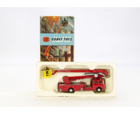 A Corgi Toys 1127 Simon Snorkel Fire Engine, in original box, G, box F-G