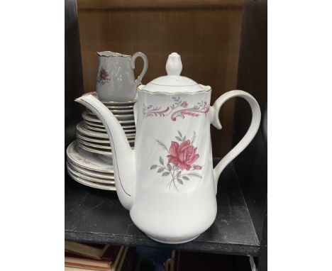 J&amp;G MEAKIN PART COFFEE SERVICE, along with a Japanese floral and gilt part dinner service and other tea and dinner ware