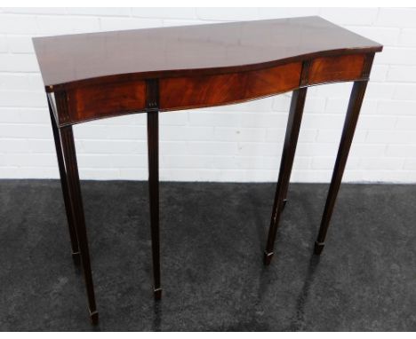 Mahogany console table with square tapering legs and spade feet, 84 x 91cm 