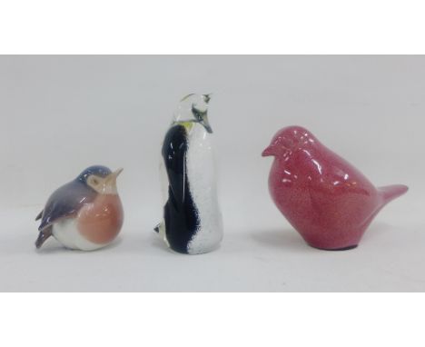 Royal Copenhagen porcelain bird, an art glass penguin and a studio pottery bird, tallest 12cm, (3) 