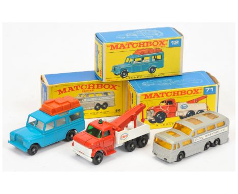 Matchbox Regular Wheels group (1) 12c Land Rover Safari - blue body with burnt sienna luggage, clear windows, white interior 