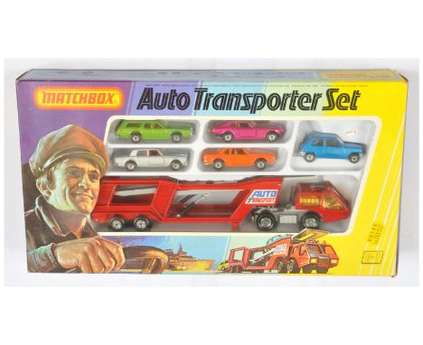 Matchbox Superfast G1 Auto Transporter Gift Set containing (1) Superkings K10 Articulated Car Transporter, (2) No.21 Renault 