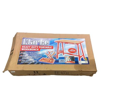 Clarke heavy duty folding work bench