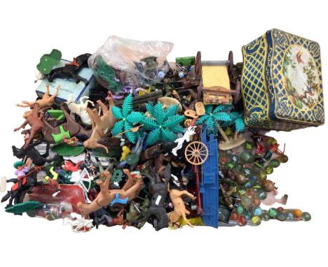 Selection of Britains, Timpo and other manufacturers including Cowboys &amp; Indians, Confederate &amp; Union soldiers, Knigh
