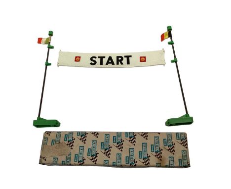 Scalextric Triang vintage Track Spectators F/301, Track Officials &amp; Pit Crew and Start &amp; Finish Banner A/212, all in 