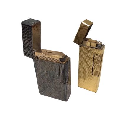 Dunhill gold plated lighter and a DuPont silver plated lighter (2)