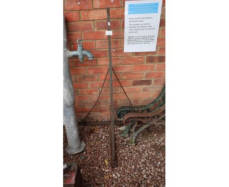 Large cast hanging bracket