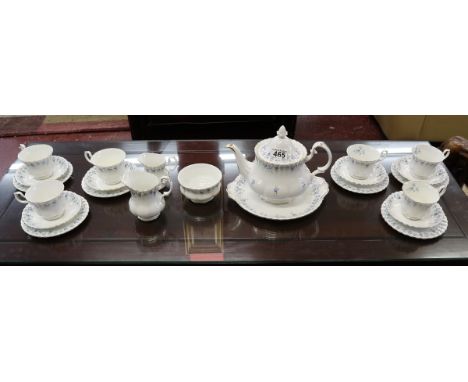 Royal Albert tea service for 6 - Memory lane