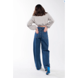 50 PIECE SHOPIFY MODERN CLOTHING STOCK IN VARIOUS DESIGNS AND SIZES INCLUDING S RIBBED TANK TOPS,