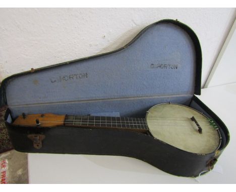 MUSICAL INSTRUMENT, a 4 string Banjolele in original case