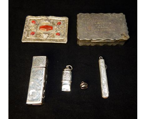 A jeweled snuff box in Spanish style, 7.5cm w, and a silver whistle, silver folding button hook, a plated trinket box, and ot