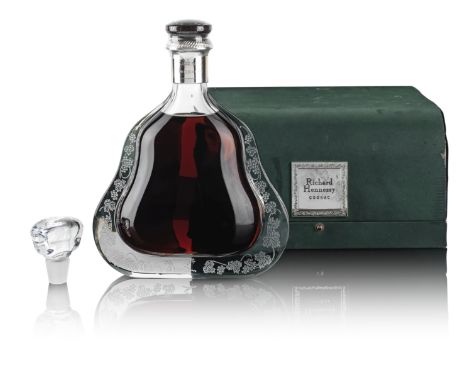  Hennessy-Richard HennessyFirst Edition. Jas Hennessy &amp; Co.Crystal decanter No. 59. Hallmarked silver collar. Bottled 199