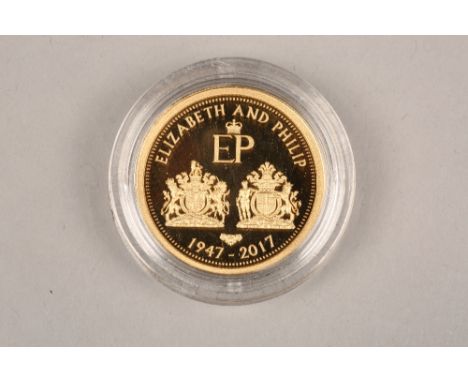 Queen Elizabeth II 2017 Double portrait platinum wedding Gold Sovereign