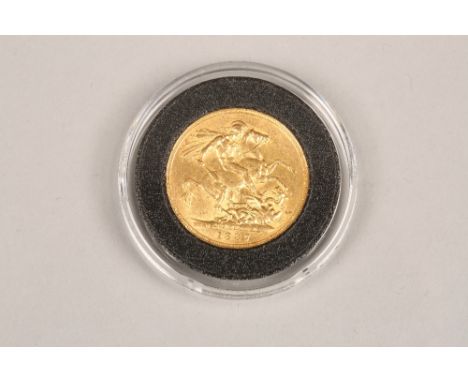 Queen Victoria Jubilee Portrait Gold Sovereign dated 1887