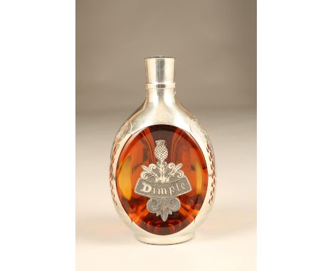 Dimple Royal Decanter, deluxe Scotch Whisky by John Haig &amp; Company Ltd, Distillers Markinch Scotland, No F7708, decorativ