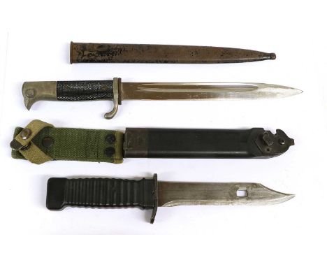A Second World War German K98 Parade Bayonet, the 24.5cm single edge fullered steel blade marked with maker's logo for Alcoso