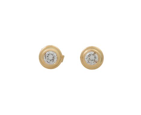 Paar Ohrstecker mit 2 Brillanten zus. ca. 0,70 ct, ca. GW (K-L)/ P1. GG 14K (1 Brisur GG 18K). 20./21. Jh., minimale Tragespu