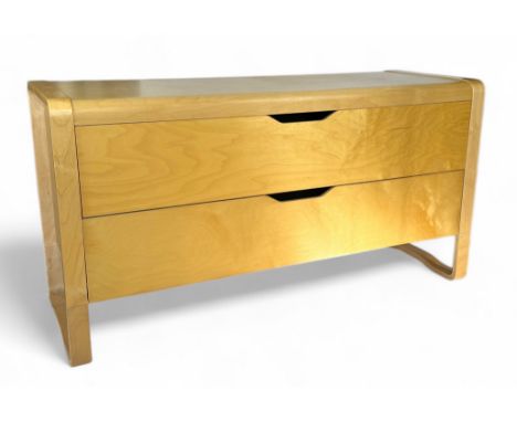 A vintage Ikea &Aring;nes bentwood birch plywood chest designed by Elh&egrave;n Johansson&nbsp;
The rounded rectangular top a