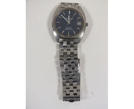AN OMEGA CONSTELLATION AUTOMATIC CHRONOMETER WITH BLUE DIAL WRIST WATCH