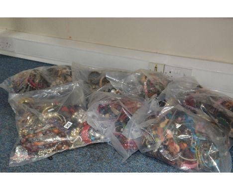 SEVEN BAGS OF MIXED COSTUME JEWELLERY