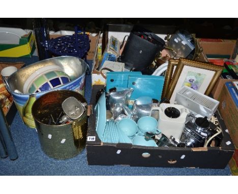 TWO BOXES AND LOOSE SUNDRY ITEMS, to include teasmaid, Picquet ware tea service, Midwinter break resistant tableware, Prinzlu