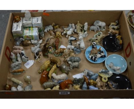 VARIOUS WADE WHIMSIES, to include Whoppas set one (complete) and two from set two, Whimsie land 'Pets', 'Wildlife', 'Farmyard