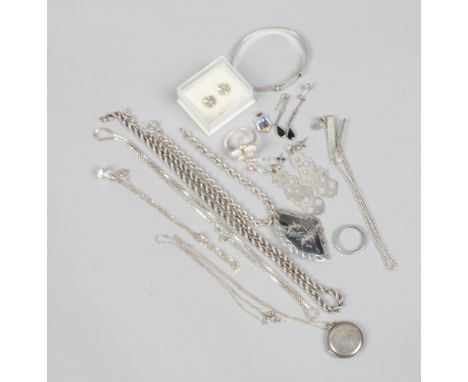 A tray of mainly silver including Burmese brooch, locket, babies bangle and enamelled charm etc.
