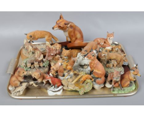 A tray of ceramic Fox figures to include Border Fine Arts, Franklin Mint etc.