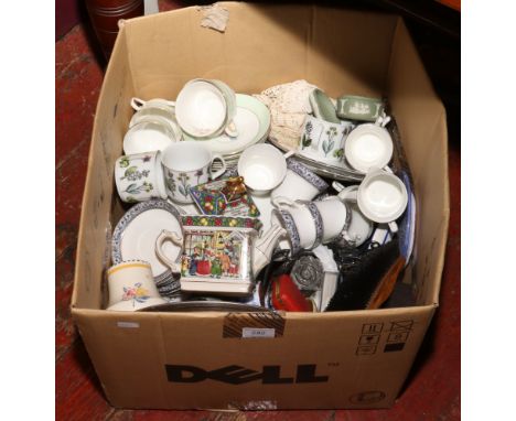 A box of miscellaneous including Poole vase, Mdina art glass, early 20th century Grafton china tea service, Wedgwood etc.
