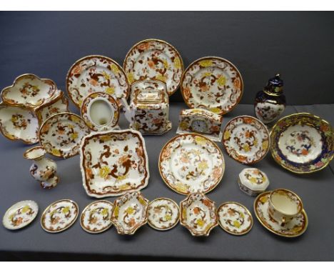 MASONS BROWN VELVET, a quantity to include a lidded kettle on stand, mantel clock and mixed tableware along with a Royal Mand