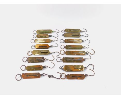 Salter's spring balance scales, pocket balance scales, most American. (16)