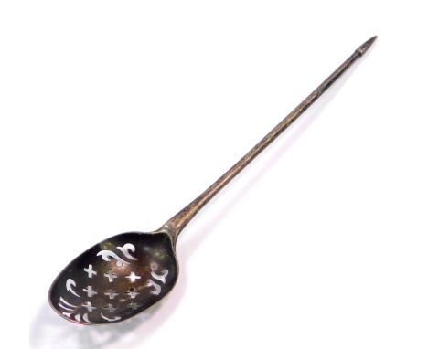 An 18thC silver mote spoon, with a pierced bowl, tapering handle and pointed finial, marks indistinct, 13cm L.