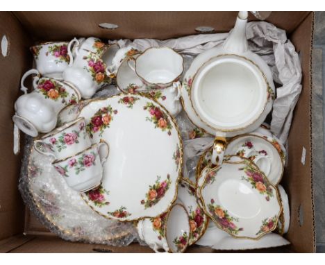 A Royal Albert 'Old Country Roses' tea service to include tea pot, cups, sugar bowl etc (qty)