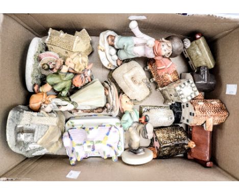 A box of decorative houses, including Coalport, Jon Herbert, David Winter, Lilliput Lane, two Goebel figures, and two Capo-di