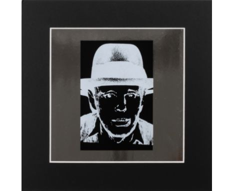 Joseph Beuys, Serigrafie auf Silberfolie, 22 cm x 22 cm Blattmaß, aus einer Auflage von 500 Exemplaren, montiertAndy Warhol (