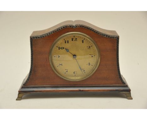 A small Edwardian mantle clock