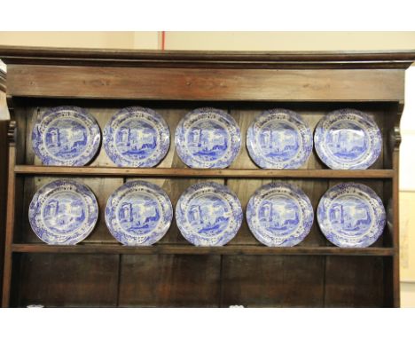 Ten Spode Italian pattern dinner plates.