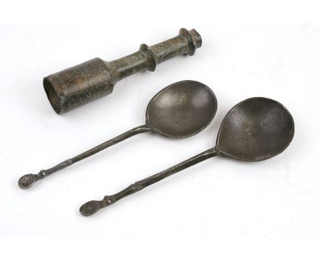 Two early Dutch pewter spoons with horse hoof terminals, 18cms &amp; 17cms (7 &amp; 6.5ins); together with the stem of a medi
