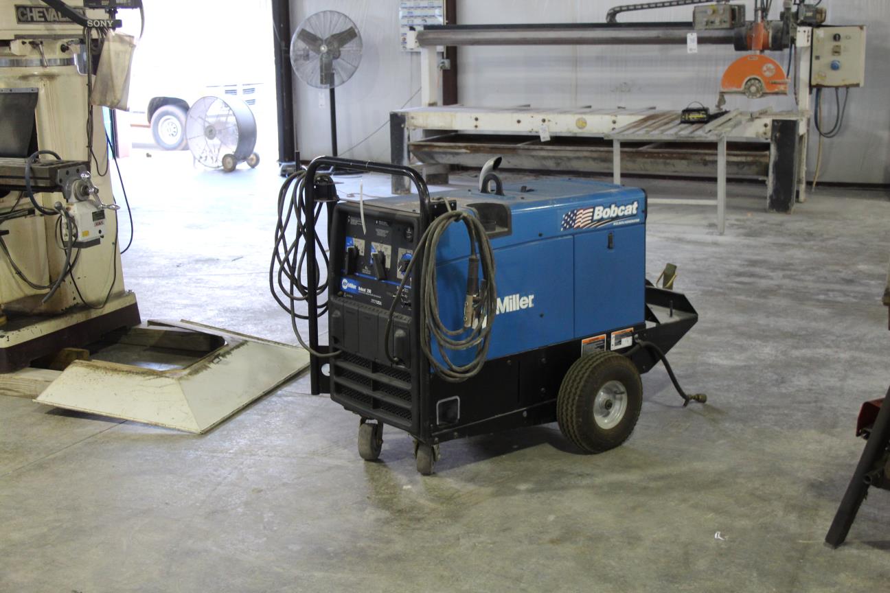 Miller Bobcat 250 LP Gas Welder/Generator 10000 Watt Generator, Kholer