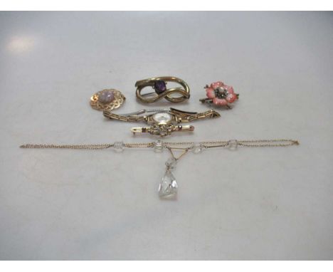 a Celtic style brooch hallmarked 9ct gold, together with a split pearl brooch tested as 9ct gold, gross weight 7.5g, two yell