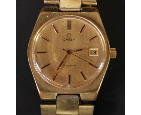 1970s OMEGA GENEVE CALENDAR WRIST WATCH, mechanical movement, gilt dial with batons, sweep seconds hand and date aperture, gi