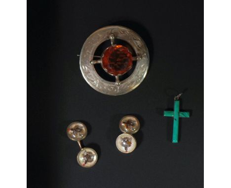 PAIR OF KREMENTZ REVERSE PAINTED INAGLIO FOX HEAD DOUBLE CUFFLINKS, A PASTE SET WHITE METAL CELTIC PLAID BROOCH, A MALACHITE 