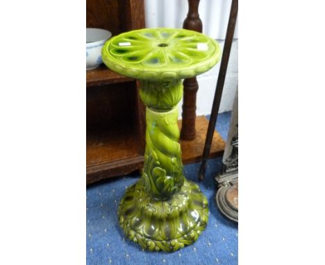 A Palassy green glazed ceramic Plant Stand, together with four pieces of Wedgwood Jasperware (5)