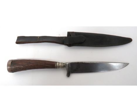 WW1 Imperial German Trench Knife 5 1/4 inch, single edged blade with built in crossguard. &nbsp;Ribbed ferrule and oval pomme