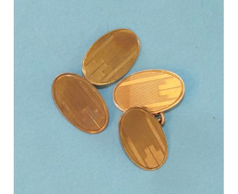 A pair of 9ct gold cufflinks, 5g.