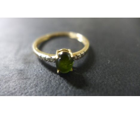 A 9ct Yellow Gold Tourmaline and Diamond Ring - Size R/S - approximately 1.8 grams - in good condition