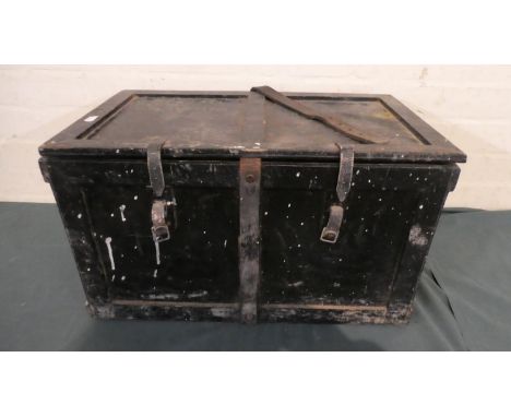 A Vintage Carrying Box, 53cm Wide. 